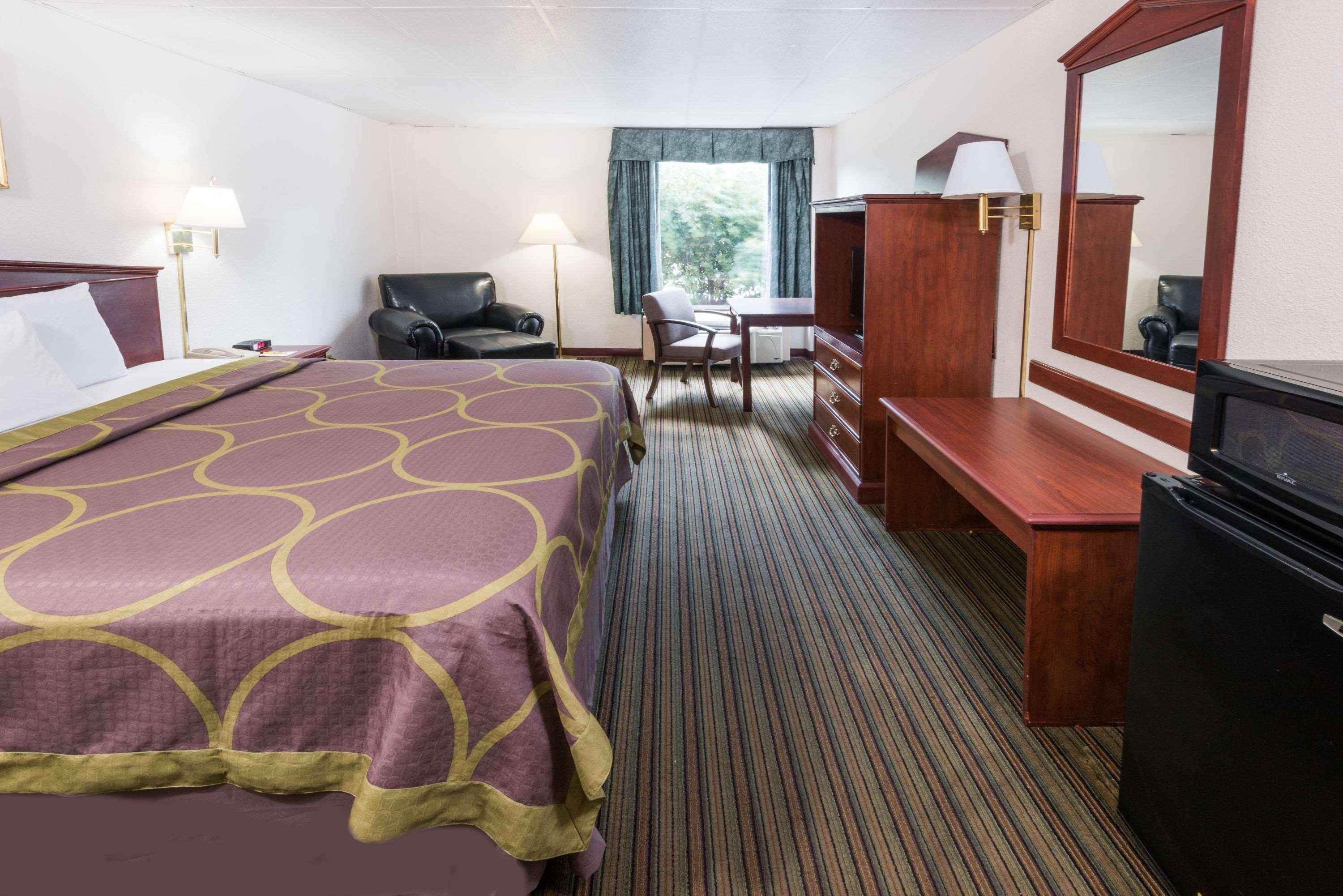 Super 8 By Wyndham Columbus Hotel Ngoại thất bức ảnh