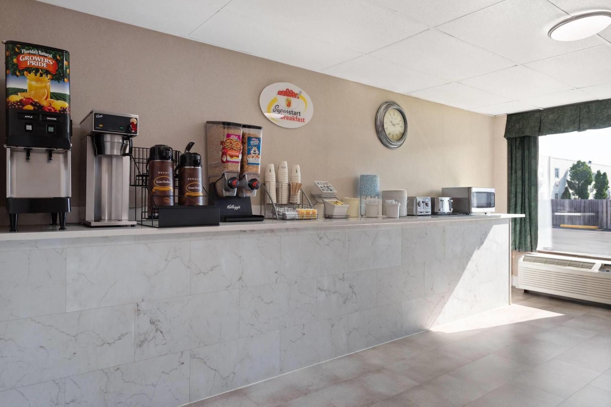 Super 8 By Wyndham Columbus Hotel Ngoại thất bức ảnh
