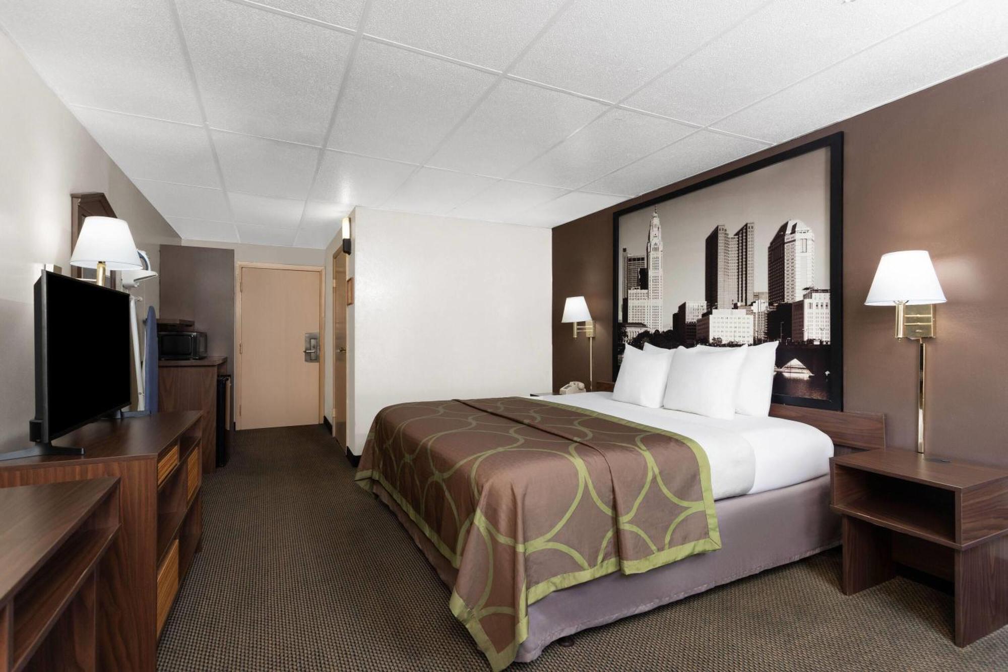 Super 8 By Wyndham Columbus Hotel Ngoại thất bức ảnh